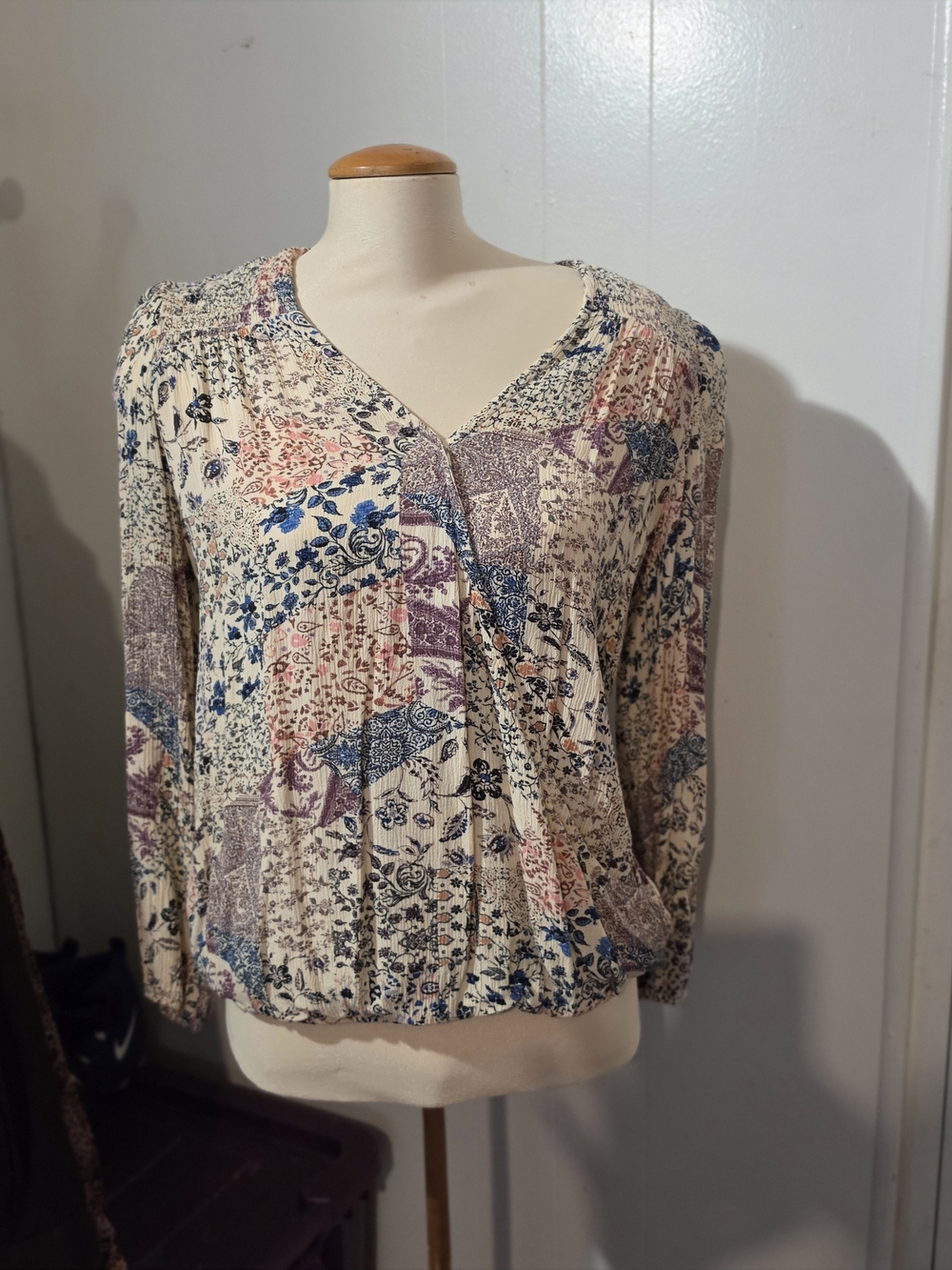 Knox Rose Cream Patchwork V-Neck Long Sleeve Blouse